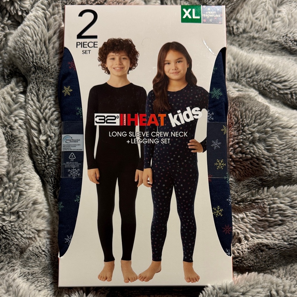 32 degree heat long sleeve crew neck and leggings set